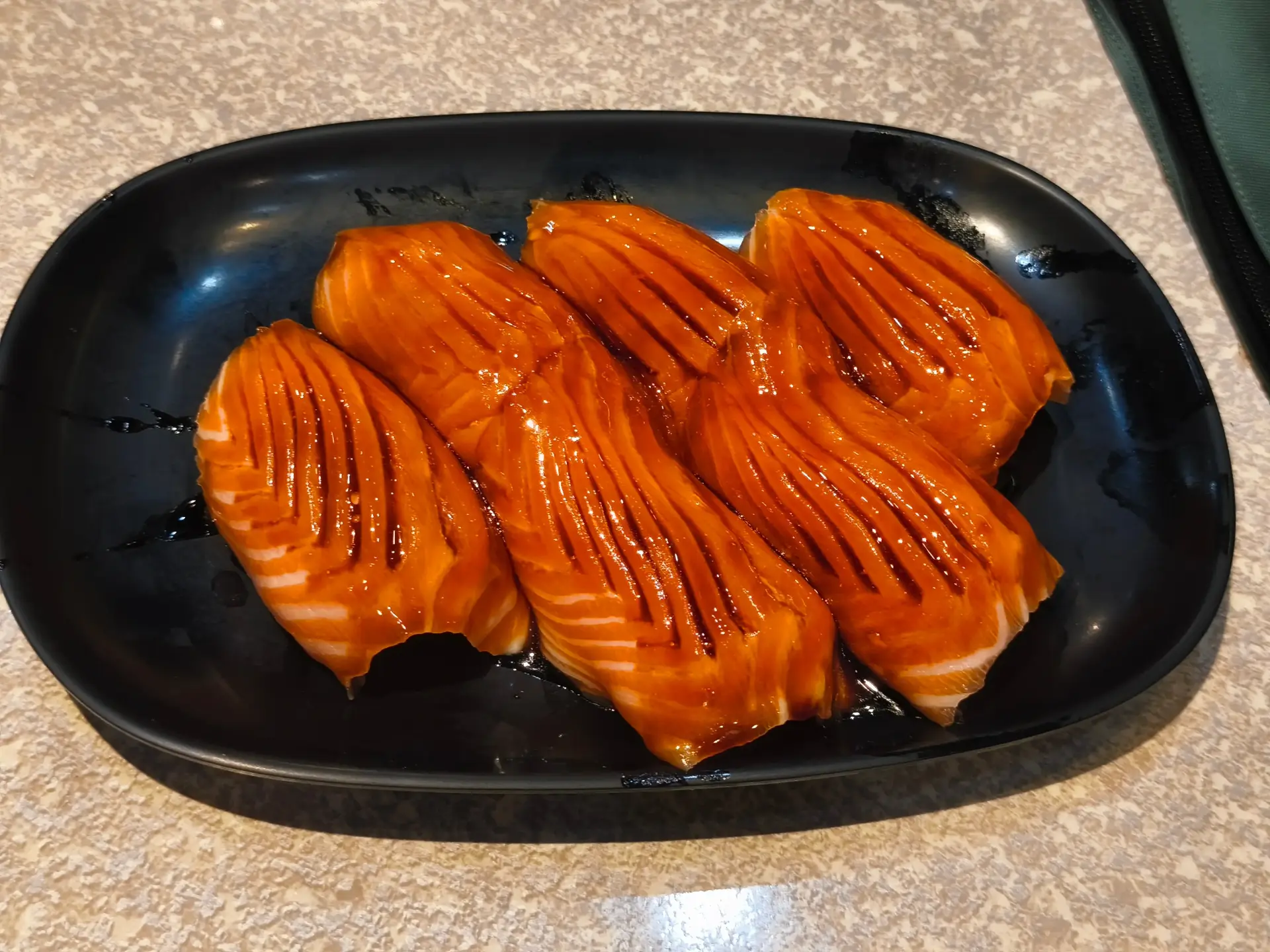 Sunway 三味食堂: The Salmon Nigiri Is Too Big, and I'd Still Go Back