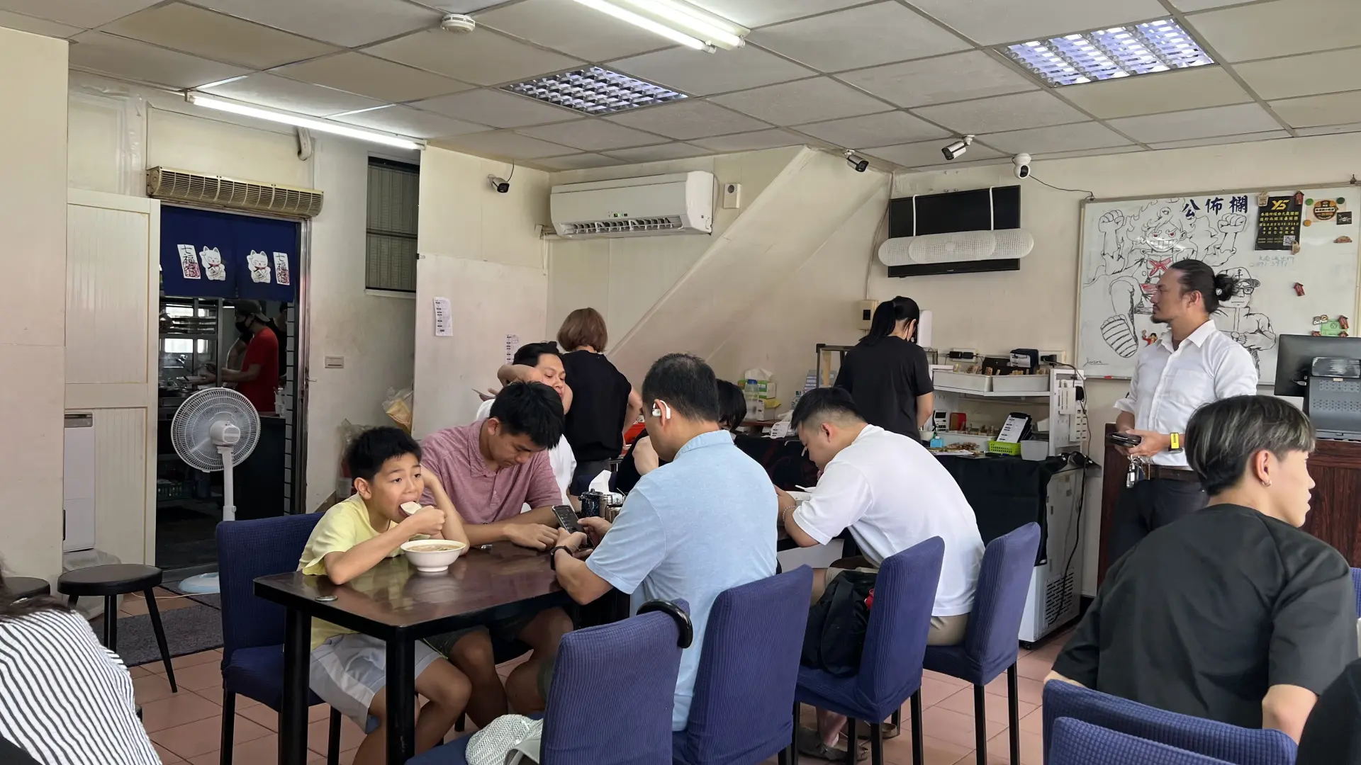 Feng Qing Yang 丰清揚小吃店 - Din Tai Fung without the price tag
