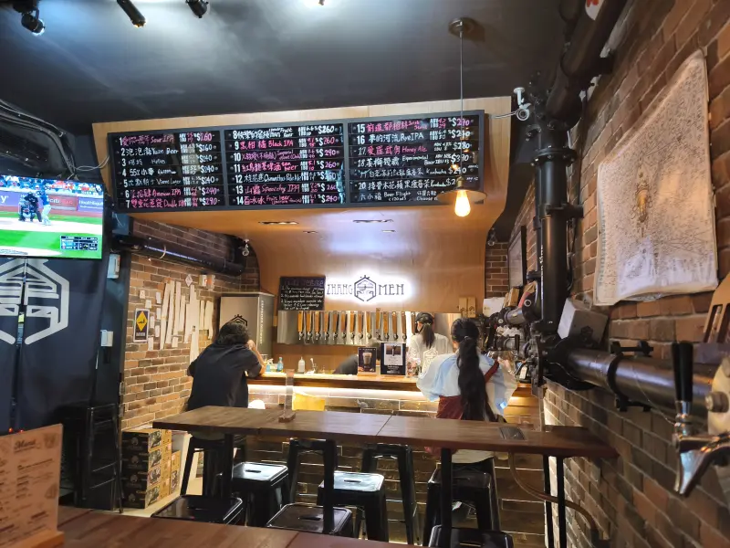 Inside of Zhangmen Brewing