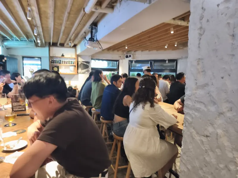 A busy night at Taihu Da'an