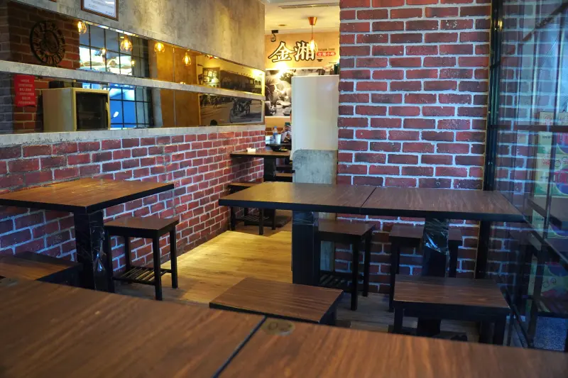 Inside seating at Jinxiang